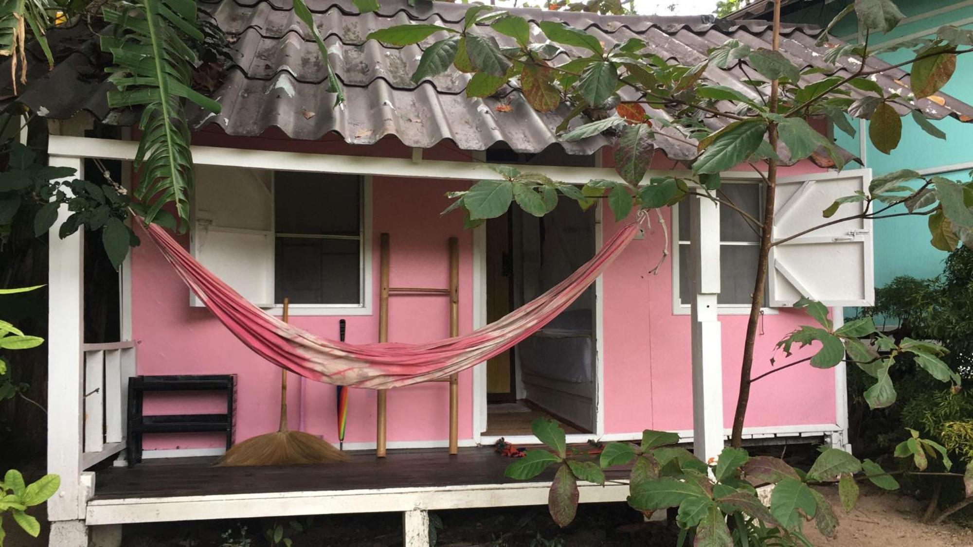 ホテル Colorful Hut パンガン島 部屋 写真