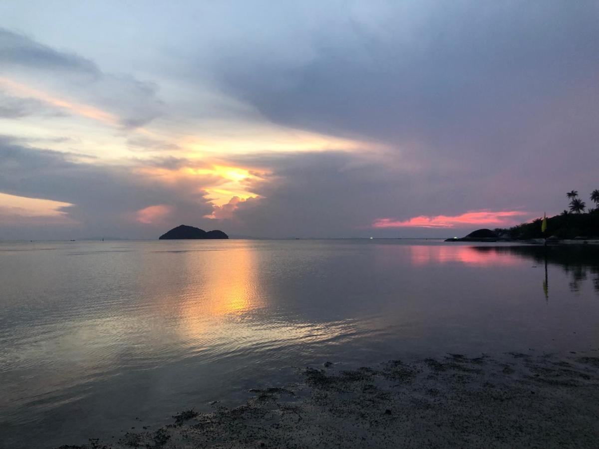 ホテル Colorful Hut パンガン島 エクステリア 写真